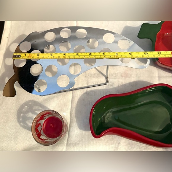 Chili Pepper serving/dip dishes & 🌶️ stainless steel cooling rack. - Picture 14 of 17